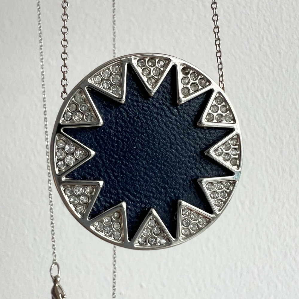 House of Harlow 1960 Sunburst Necklace w/ Navy Leather and Sparkling Size Large